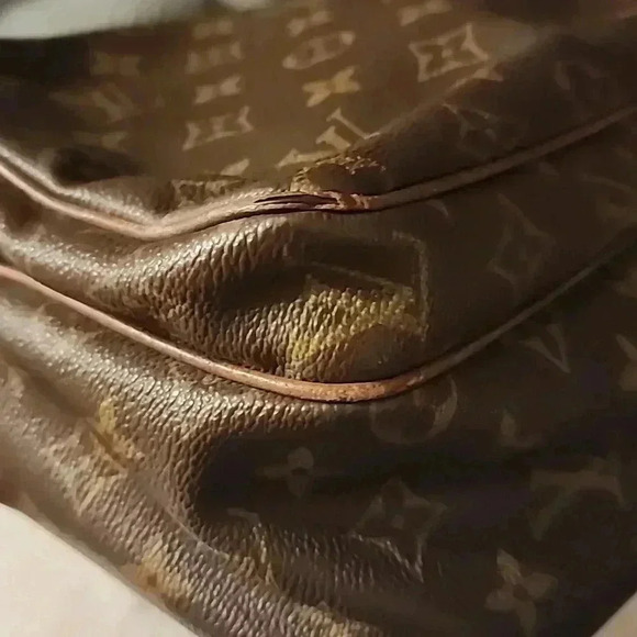 LOUIS VUITTON VINTAGE MONOGRAM NILE BAG EVC - Picture 15 of 16